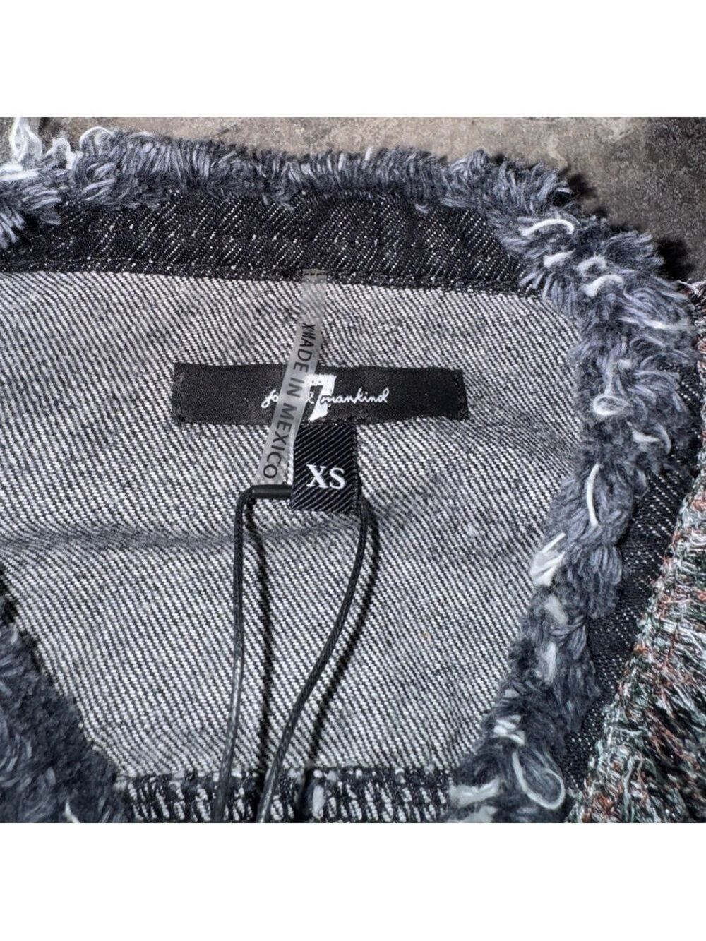 7 For All Mankind Dark Denim Jean Jacket With Fray Neck 100% Cotton Size XS NWT - Picture 7 of 7